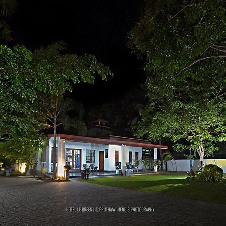 Hotel Le Green Udawalawe Exterior photo